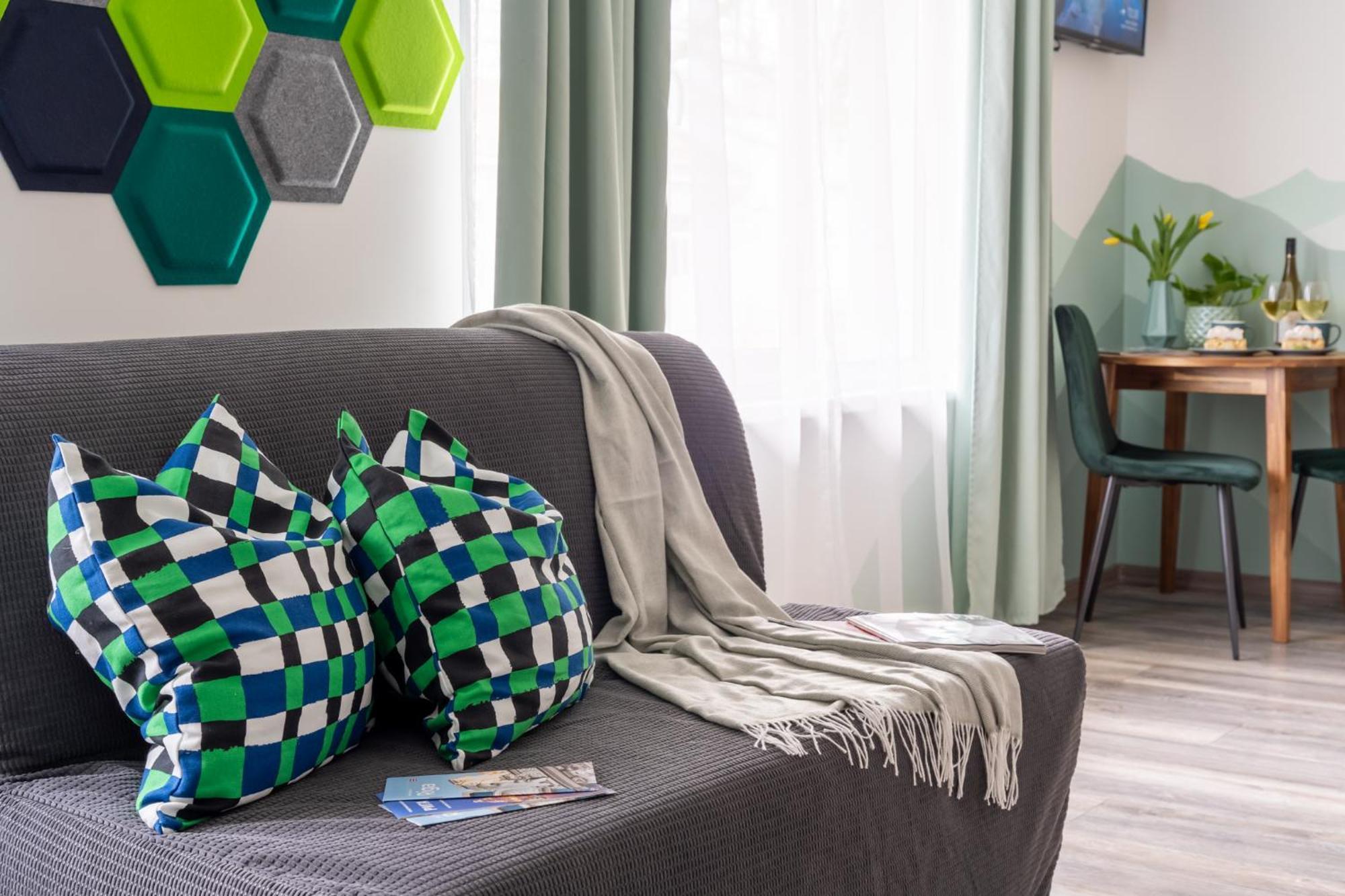 Green Garden & Private Parking Apartments With Playground Riga Extérieur photo