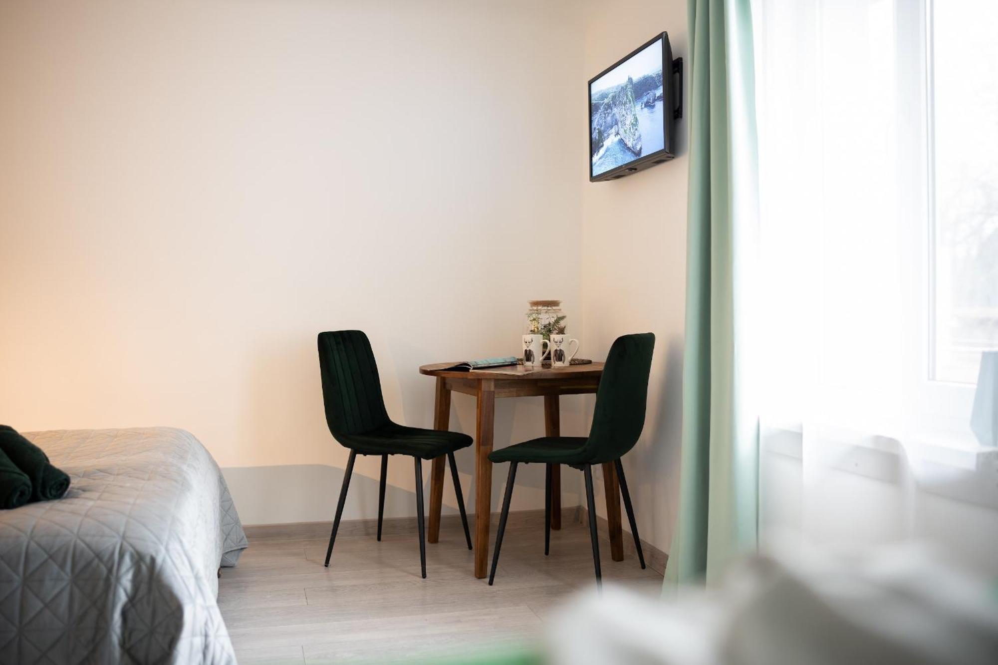 Green Garden & Private Parking Apartments With Playground Riga Extérieur photo