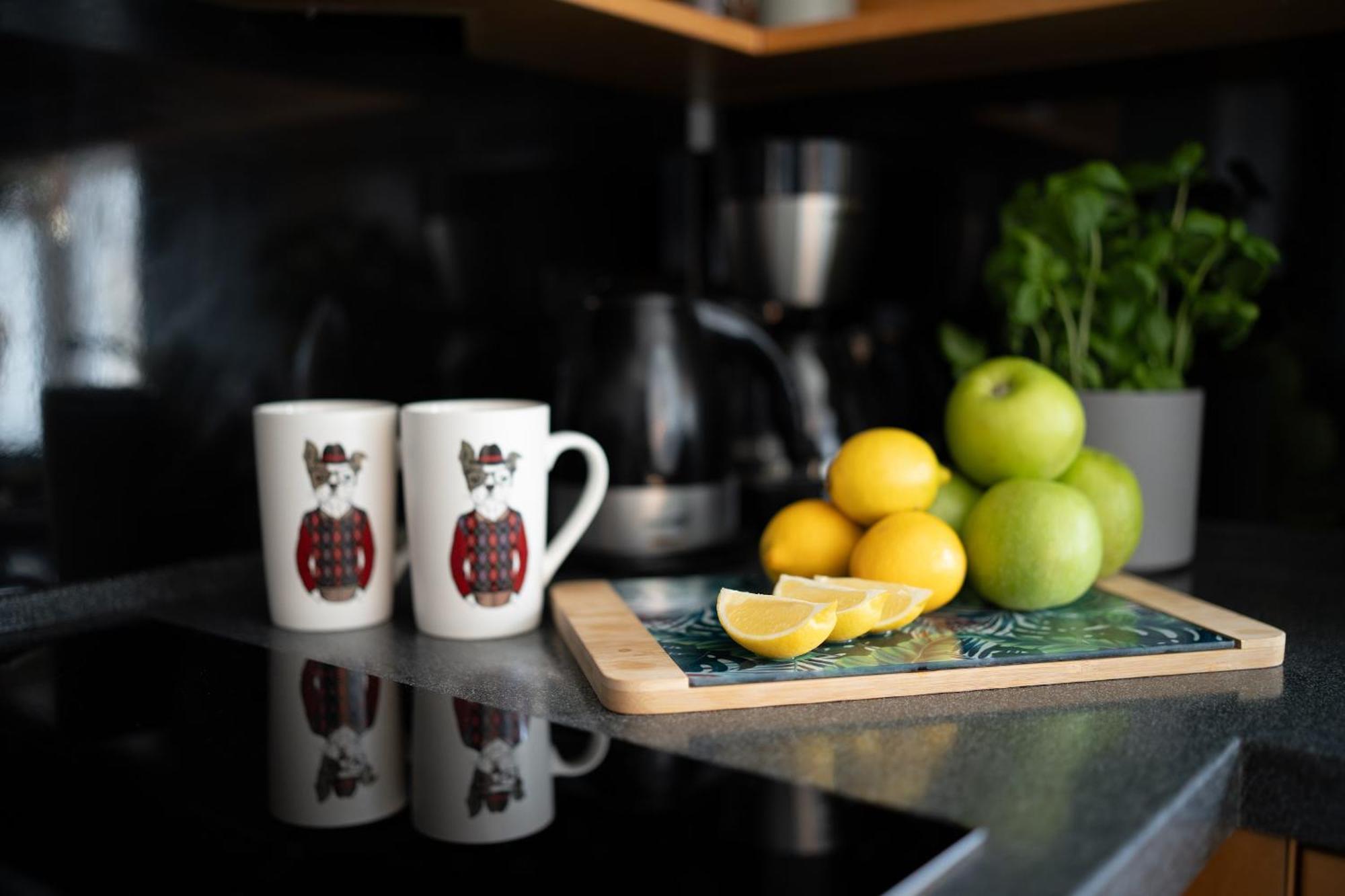 Green Garden & Private Parking Apartments With Playground Riga Extérieur photo