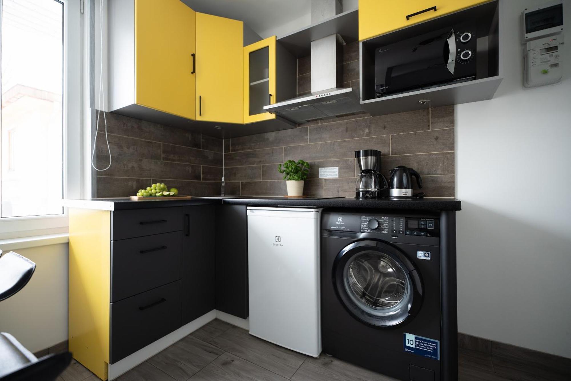 Green Garden & Private Parking Apartments With Playground Riga Extérieur photo