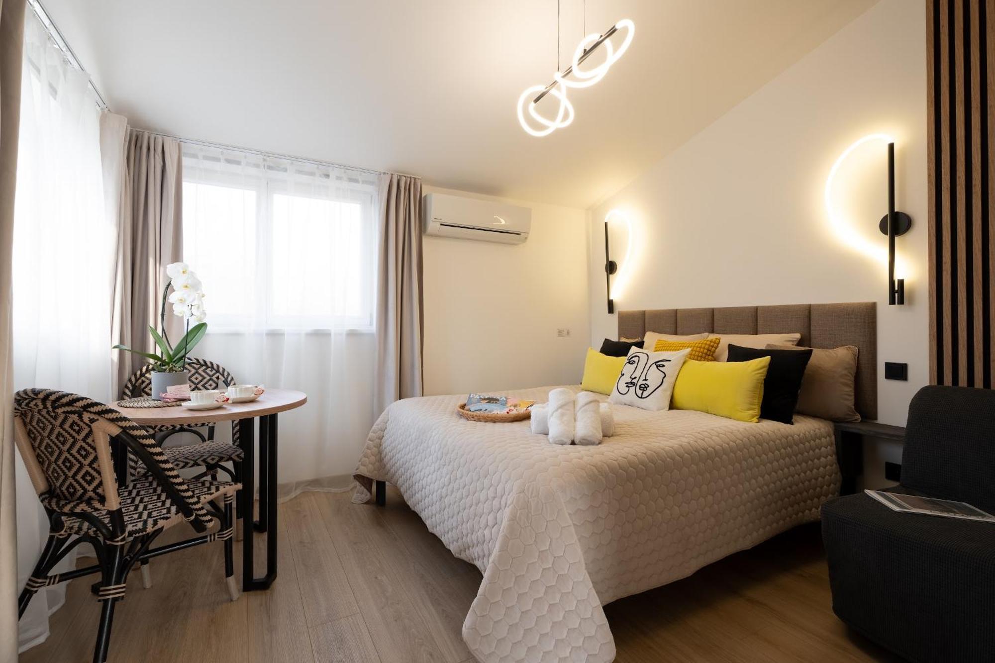 Green Garden & Private Parking Apartments With Playground Riga Extérieur photo